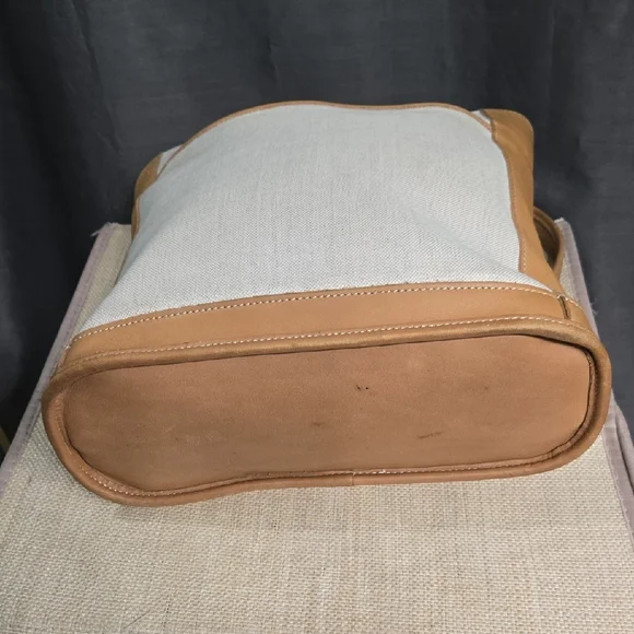 *SALE Coach VINTAGE Bleecker Tan and Cream Canvas Tote - Picture 7 of 16